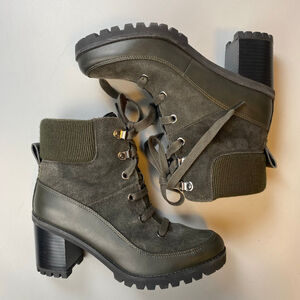 UGG Redwood boots Women’s 9.5 heeled waterproof suede-leather ankle black olive